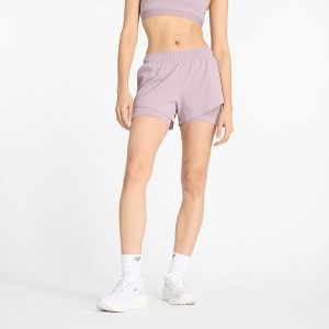 Spodenki damskie New Balance WS41287ICW – różowe. Czerwone szorty New Balance, bez wzorów, z elastanu, sportowe. Za 169,99 zł.