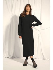 Just Cashmere Kaszmirowa sukienka "Lina" w kolorze czarnym rozmiar: L. Czarne sukienki Just Cashmere, na co dzień, l, bez wzorów, z kaszmiru, bez kołnierzyka, bez ramiączek, maxi, proste. Za 426,06 zł.