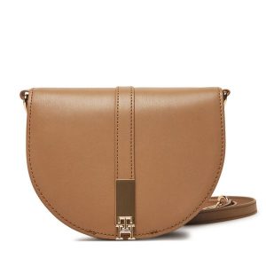 Torebka Tommy Hilfiger. Brązowe listonoszki TOMMY HILFIGER, bez wzorów, bez dodatków. Za 279,99 zł.