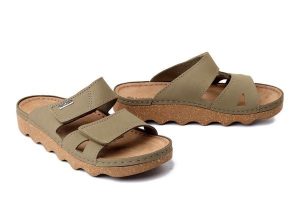 INBLU CX-04KU 022 tundra, klapki damskie. Zielone klapki Inblu, bez wzorów, ze skóry, bez obcasa. Za 137,90 zł.