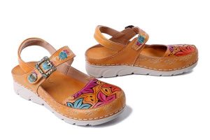 LAURA VITA 0006713 Dorry 11 beige, sandały damskie. Brązowe sandały LAURA VITA, bez wzorów, ze skóry, bez obcasa, bez zapięcia. Za 304,90 zł.