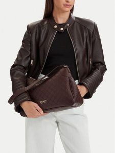 Nine West Torebka CEO-CRYSTAL POISE-JH7438 Brązowy. Brązowe torebki klasyczne Nine West, bez wzorów, ze skóry, bez dodatków. Za 249,99 zł.