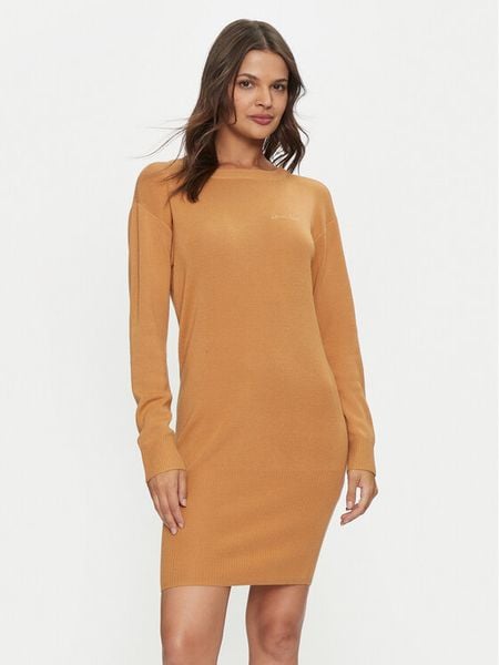 Armani Exchange Sukienka dzianinowa 6DYA1J YME3Z 1788 Pomarańczowy Regular Fit. Brązowe kombinezony Armani Exchange, l, bez wzorów, z dzianiny, bez kołnierzyka, bez ramiączek. Za 379,99 zł.