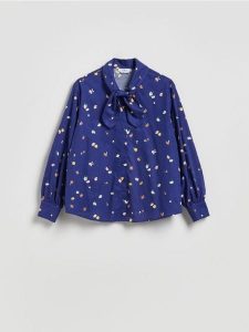 Koszula z kwiatowym motywem - niebieski. Niebieskie koszule Reserved, l, bez wzorów, z bawełny, bez kołnierzyka, bez ramiączek. Za 129,99 zł.