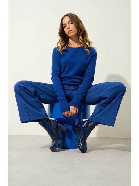 AUTHENTIC CASHMERE Kaszmirowy sweter "Ivy" w kolorze niebieskim rozmiar: L. Niebieskie swetry oversize AUTHENTIC CASHMERE, l, bez wzorów, z kaszmiru, bez ramiączek. Za 357,63 zł.