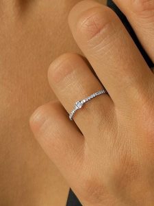 OR Carats Złoty pierścionek z diamentami rozmiar: 52. Szare pierścionki OR Carats, z diamentem, złote. Za 863,95 zł.