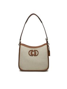 Guess Torebka HWAG95 24030 Beżowy. Brązowe listonoszki Guess, z aplikacjami, z materiału, bez dodatków. Za 349,99 zł.