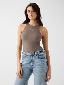 Guess T-Shirt 180724 Brązowy Classic Fit. Brązowe t-shirty Guess, s, z aplikacjami, bez kołnierzyka, bez ramiączek. Za 174,99 zł.