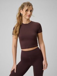 4F T-shirt slim gładki damski - brązowy M. Brązowe t-shirty 4f, m, bez wzorów, z materiału, bez kołnierzyka, bez ramiączek. Za 89,99 zł.