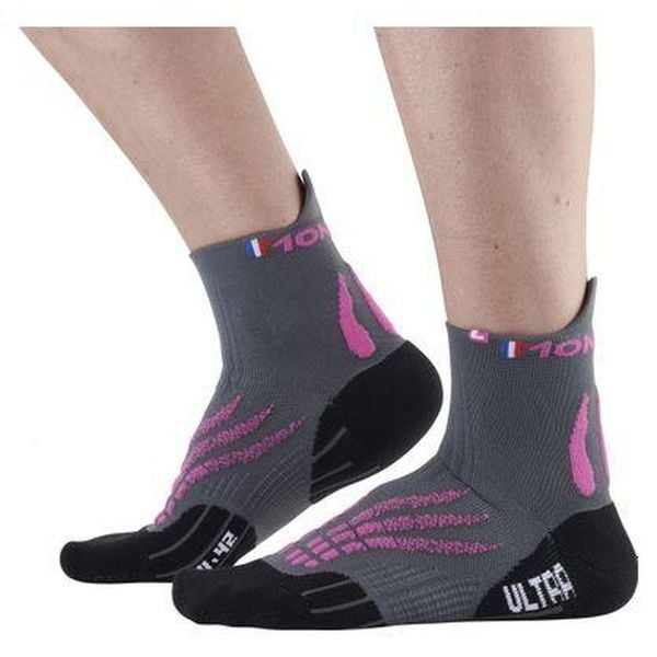 Skarpetki Monnet Ultra. Czerwone skarpetki MONNET, bez wzorów. Za 167,50 zł.