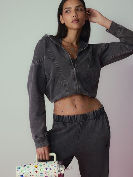 4F Bluza dresowa regular z kapturem damska - szara M. Szare bluzy 4f, m, bez wzorów, z dresówki, z kapturem. Za 199,99 zł.