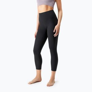 Legginsy do jogi damskie JOYINME 7/8 Unity Ease. Czarne legginsy Joy in me, bez wzorów. Za 219,99 zł.