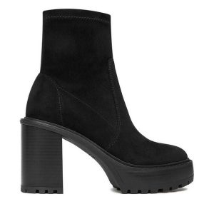 Botki Nine West. Czarne botki Nine West, bez wzorów, bez obcasa, na słupku, bez zapięcia. Za 299,99 zł.