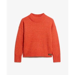 Damski sweter ze stójką Superdry Essential. Brązowe swetry klasyczne Superdry, na zimę, bez kołnierzyka. W wyprzedaży za 233,95 zł.