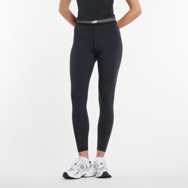 Legginsy damskie do treningu New Balance AC WB6160E1BK – czarne. Czarne legginsy New Balance, bez wzorów, z lycry, z podwyższonym stanem. Za 259,99 zł.