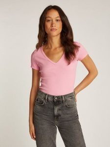 TOMMY JEANS Koszulka w kolorze jasnoróżowym rozmiar: XL. Różowe bluzki Tommy Jeans, xl, bez wzorów, z jeansu, bez kołnierzyka, bez ramiączek. Za 136,13 zł.