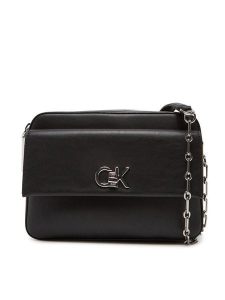 Calvin Klein Torebka Ck Re-Lock Pocket Camera Bag LV04F3102G Czarny. Czarne listonoszki Calvin Klein, bez wzorów, ze skóry, bez dodatków. Za 319,99 zł.