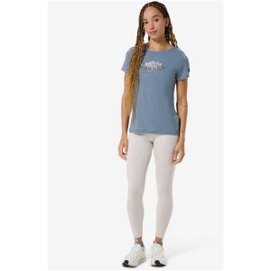 Koszulka SUPER.NATURAL W CANADIAN WOODS TEE. Niebieskie koszulki sportowe super.natural, bez wzorów, bez ramiączek. Za 199,99 zł.