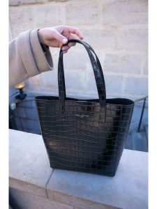 Maison héritage PARIS Skórzany shopper bag "Runa" w kolorze czarnym - 28 x 32 x 12 cm rozmiar: onesize. Czarne shopper bag Maison héritage PARIS, bez wzorów, z materiału, na ramię, bez dodatków. Za 369,99 zł.