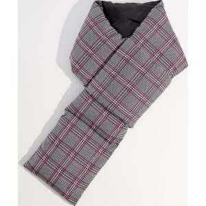 Pikowany szalik w pepitkę - Wielobarwn. Szaliki marki Mohito. W wyprzedaży za 19,99 zł.