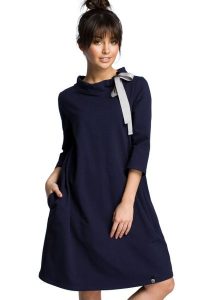 Sukienka sportowa bombka oversize z kieszeniami i wiązaniem granat. Sukienki Bewear, na co dzień, xxl, bez wzorów, sportowe, bez kołnierzyka, bez ramiączek, bombki. Za 289,00 zł.