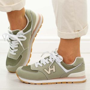 Zielone sportowe buty damskie Vanhorn 27300. Zielone buty sportowe VanHorn, na lato, bez wzorów, z dresówki, bez zapięcia, trekkingowe. Za 169,00 zł.