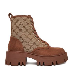 Trzewiki Nine West. Brązowe botki Nine West, bez wzorów, bez obcasa, na płaskiej podeszwie, bez zapięcia. Za 329,99 zł.