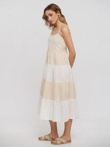 BLE Sukienka w kolorze beżowo-białym rozmiar: onesize. Białe sukienki BLE, bez wzorów, z bawełny, bez kołnierzyka, bez ramiączek, midi, rozkloszowane. Za 110,04 zł.