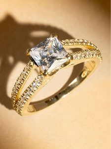 OR ÉCLAT Złoty pierścionek "La Merveilleuse" z cyrkoniami rozmiar: 54. Żółte pierścionki OR ÉCLAT, z cyrkonią, złote. Za 1 696,99 zł.