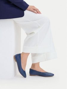 Lasocki Baleriny CEO-RST-KAJA-66K Granatowy. Niebieskie balerinki Lasocki, bez wzorów, ze skóry, bez obcasa, bez zapięcia. Za 149,99 zł.