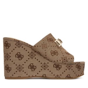 Klapki Guess. Brązowe klapki Guess, z aplikacjami, bez obcasa. Za 417,99 zł.