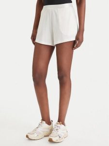 Guess Szorty sportowe O6GD02 KCQP2 Biały Relaxed Fit. Białe spodenki sportowe Guess, l, z aplikacjami, z wiskozy. Za 189,99 zł.