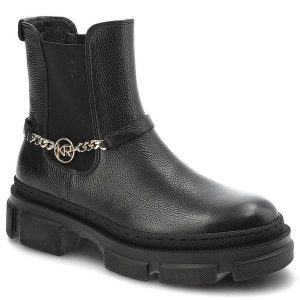 Czarne Botki Karino Modne Skórzane Buty Damskie. Czarne botki Karino, bez wzorów, ze skóry, bez obcasa, na płaskiej podeszwie, bez zapięcia. Za 489,00 zł.