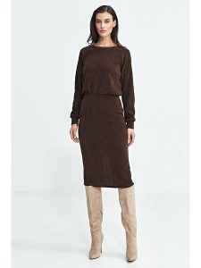 Nife Sukienka w kolorze brązowym rozmiar: 42. Brązowe sukienki Nife, bez wzorów, bez kołnierzyka, bez ramiączek, midi. Za 194,95 zł.