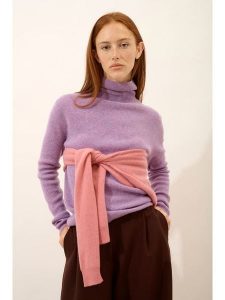 Just Cashmere Kaszmirowy sweter "Lanais" w kolorze fioletowym rozmiar: XL. Różowe golfy Just Cashmere, bez wzorów, z kaszmiru. Za 478,99 zł.