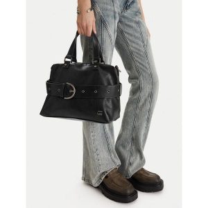 Torebka G-Star Raw. Czarne torebki klasyczne G-Star Raw, bez wzorów, bez dodatków. Za 249,99 zł.