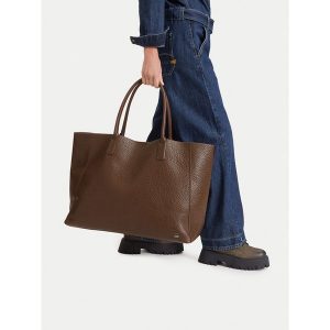 Torebka G-Star. Brązowe shopper bag G-Star, bez wzorów, bez dodatków. Za 299,99 zł.