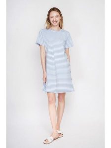 ASSUILI Sukienka w kolorze błękitnym rozmiar: 42. Niebieskie sukienki Assuili, bez wzorów, bez kołnierzyka, bez ramiączek, mini. Za 100,99 zł.