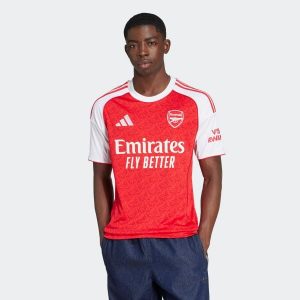 Koszulka piłkarska ADIDAS Arsenal domowa sezon 25/26. Czerwone bluzki ADIDAS, xl, bez wzorów, sportowe, bez kołnierzyka, bez ramiączek. Za 339,99 zł.