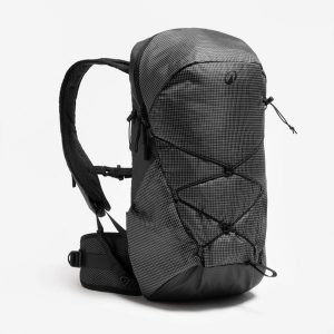 Plecak turystyczny Quechua MH500 Light 15 l. Czarne plecaki QUECHUA. Za 199,99 zł.