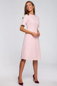 Sukienka elegancka trapezowa z asymetrycznym dołem różowa. Czerwone sukienki Stylove, do pracy, m, bez wzorów, z elastanu, biznesowe, z asymetrycznym kołnierzem, bez ramiączek, mini, asymetryczne. Za 289,00 zł.