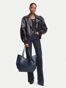 Guess Torebka 178389 Niebieski. Niebieskie shopper bag Guess, z aplikacjami, bez dodatków. Za 714,99 zł.