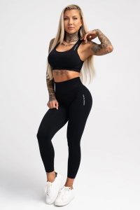 Legginsy fitness damskie Gym Glamour compress. Czarne legginsy GYM GLAMOUR, bez wzorów, z materiału. Za 199,99 zł.