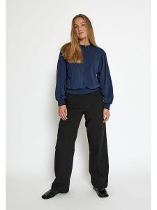 Peppercorn Bluza "Dicette" w kolorze granatowym rozmiar: S. Niebieskie bluzy Peppercorn, s, bez wzorów, bez kaptura. Za 178,98 zł.