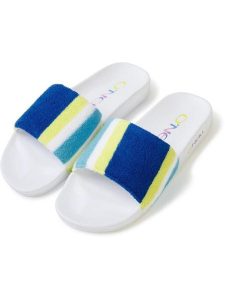 Klapki plażowe damskie O'Neill Brights Slides. Białe klapki O'Neill, bez wzorów, z materiału, bez obcasa. Za 83,99 zł.