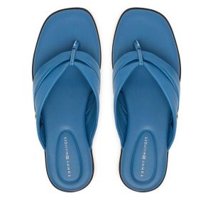 Japonki Tommy Hilfiger. Niebieskie klapki TOMMY HILFIGER, bez wzorów, bez obcasa. Za 359,99 zł.