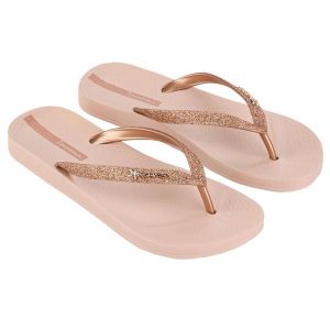 Klapki damskie Ipanema Anatomica Lolita. Czerwone klapki Ipanema, bez wzorów, z gumy, bez obcasa. Za 83,99 zł.