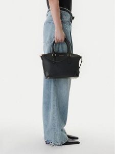 MICHAEL Michael Kors Torebka 30R6G1WS8V Czarny. Czarne torebki klasyczne MICHAEL Michael Kors, bez wzorów, ze skóry, bez dodatków. Za 674,99 zł.