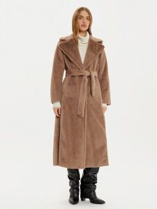 Guess Futro Ada W4BL02 WGHM0 Beżowy Regular Fit. Brązowe płaszcze Guess, m, z aplikacjami, z futra, bez kaptura. Za 939,99 zł.