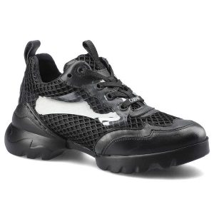 Czarne Sneakersy Carinii Buty Damskie Półbuty. Czarne półbuty Carinii, z aplikacjami, z jeansu, bez obcasa, bez zapięcia. Za 319,00 zł.